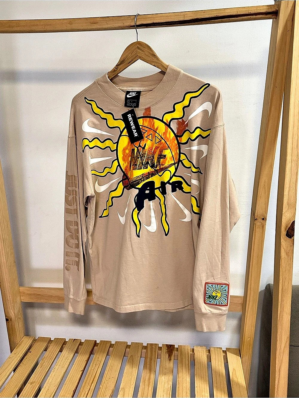Nike Renewal x travis Scott Graphic Long Sleeve Tee Large Like New